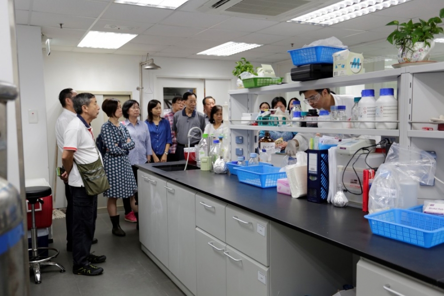 Hong Kong Chinese Prepared Medicine Traders Association visited STC